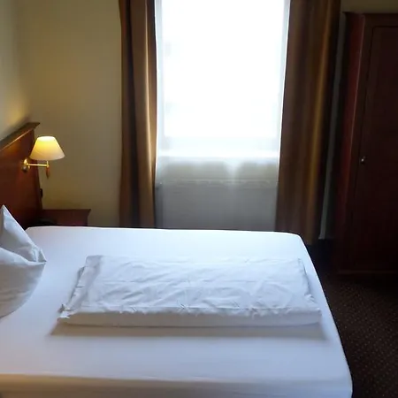 City Hotel Hotel